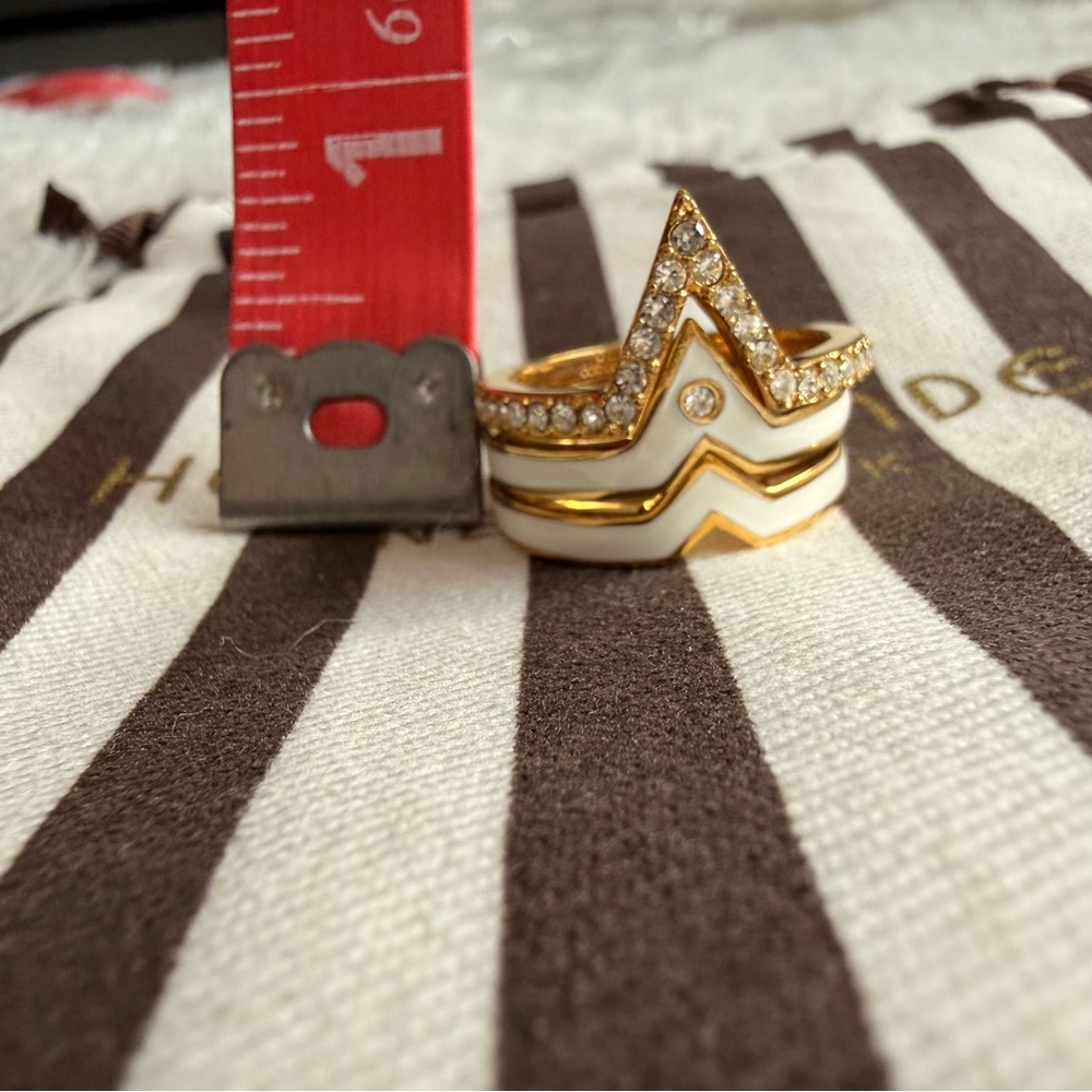 FINAL PRICE NWOT Henri Bendel 7 White Enamel Gold Tone Trio Stacked Rings Stack - Picture 4 of 11